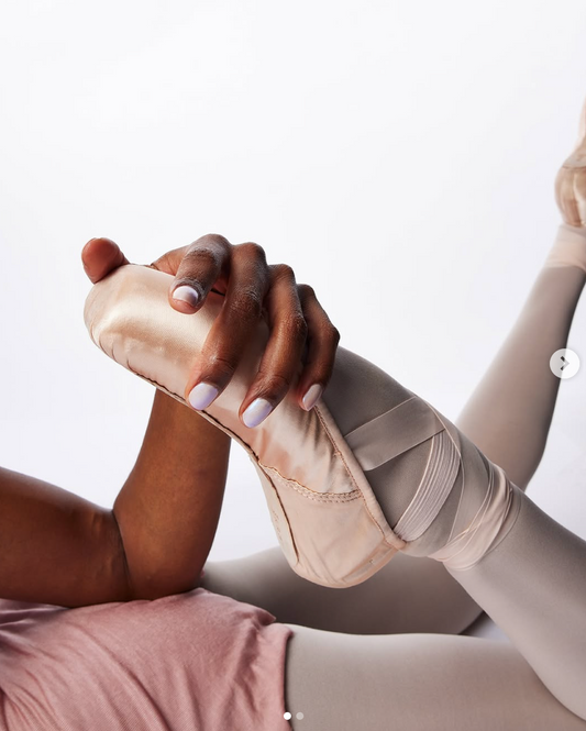 Pourquoi choisir NAILCARE ? Sans produits chimiques, sans ponceuse, sans compromis